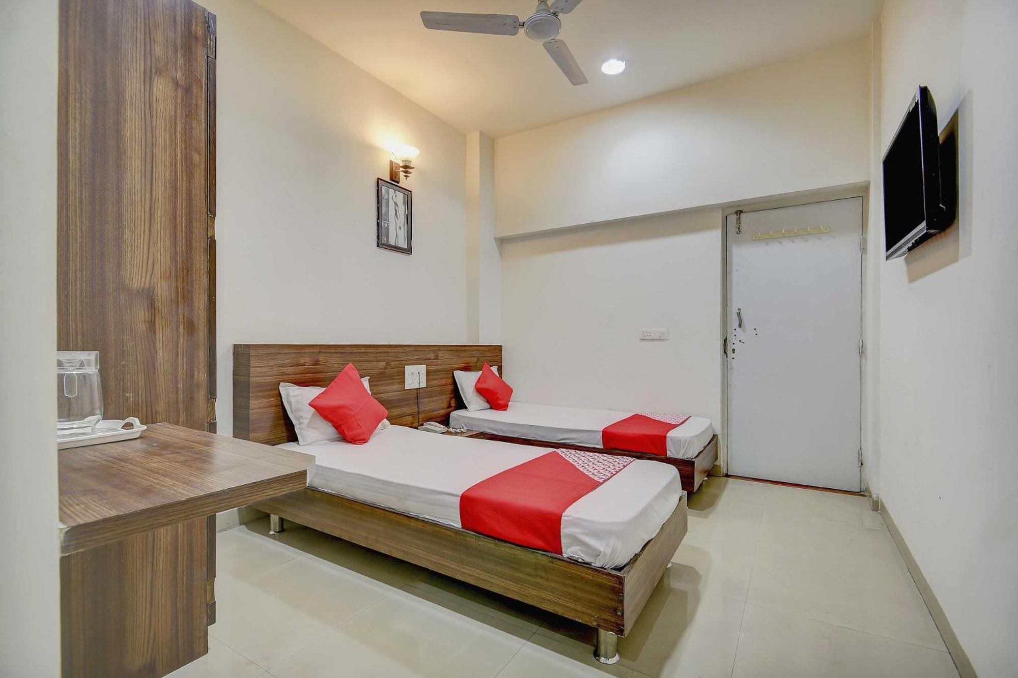 Khapa  Hotel O Plus Corporate One מראה חיצוני תמונה