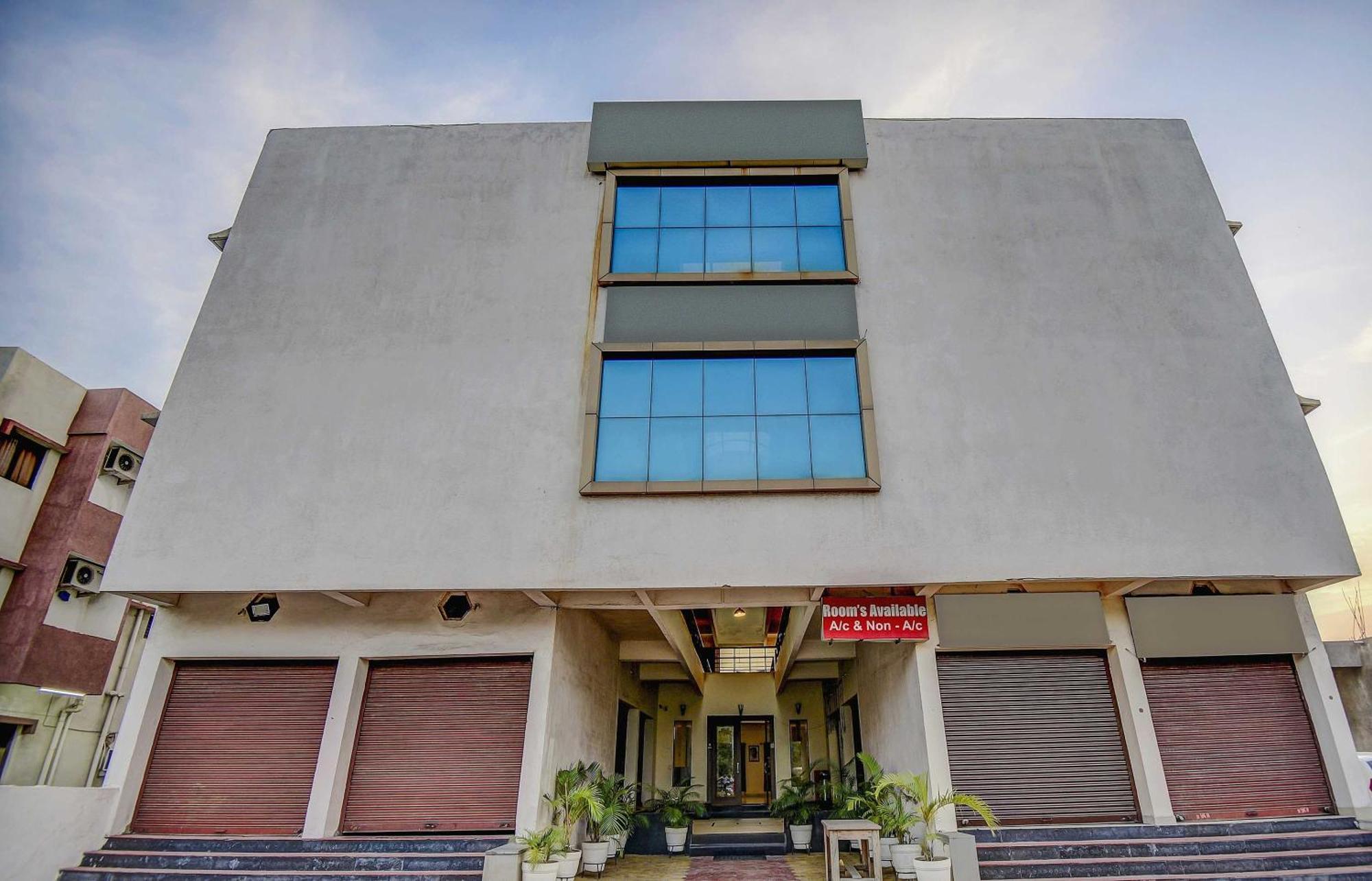 Khapa  Hotel O Plus Corporate One מראה חיצוני תמונה