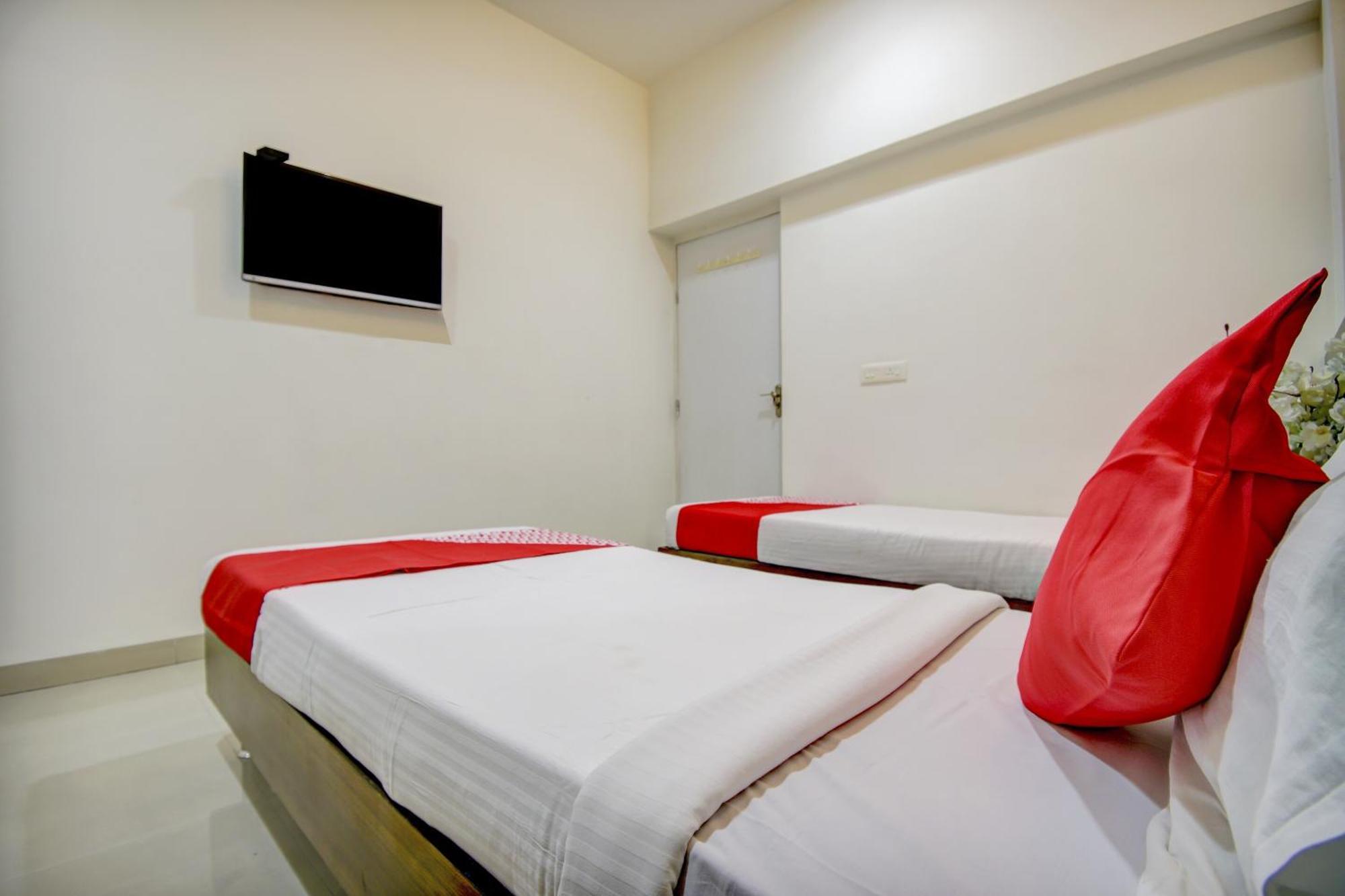 Khapa  Hotel O Plus Corporate One מראה חיצוני תמונה